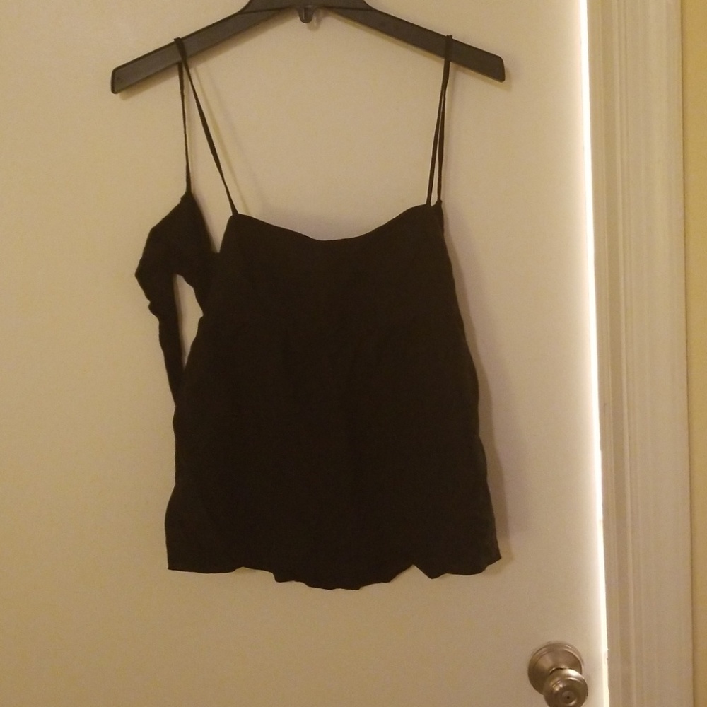 Medium black linen juicy tank tie in back